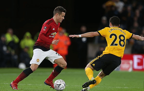 使得他在比 使得他在比